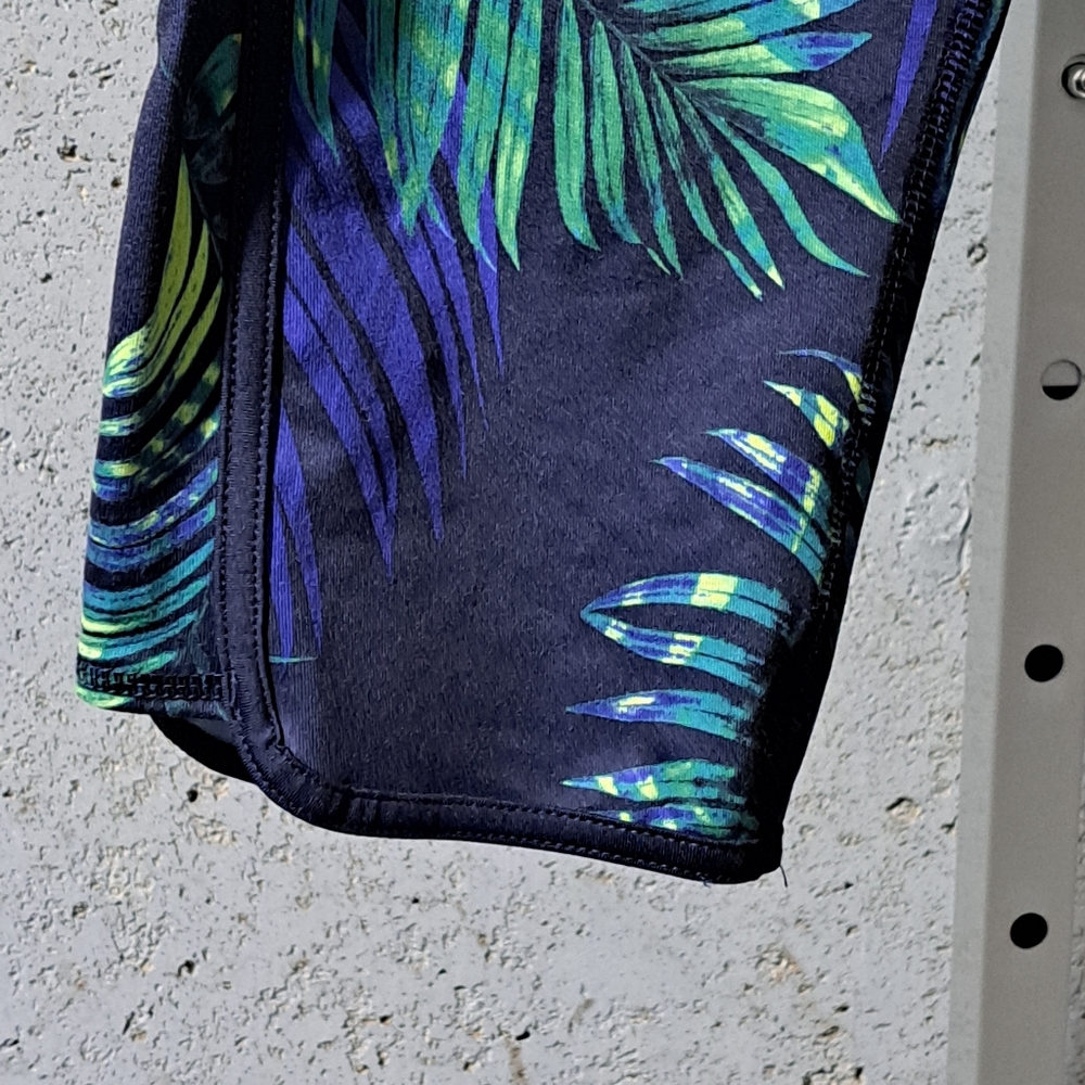 🇯🇲 Sz XL Champion Tropical Print Blue and Green Leggings - Picture 2 of 8